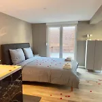Romantique - Balneo Privé - Parking Appartamento Douai