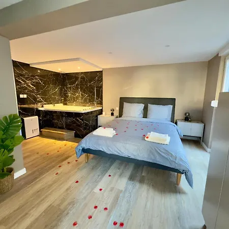 Apartamento Romantique - Balneo Prive - Parking *