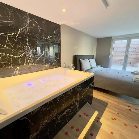 Apartment Romantique - Balneo Prive - Parking Douai